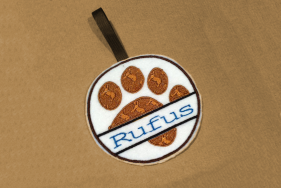 Review: Dog Paw Split Christmas Ornament Design